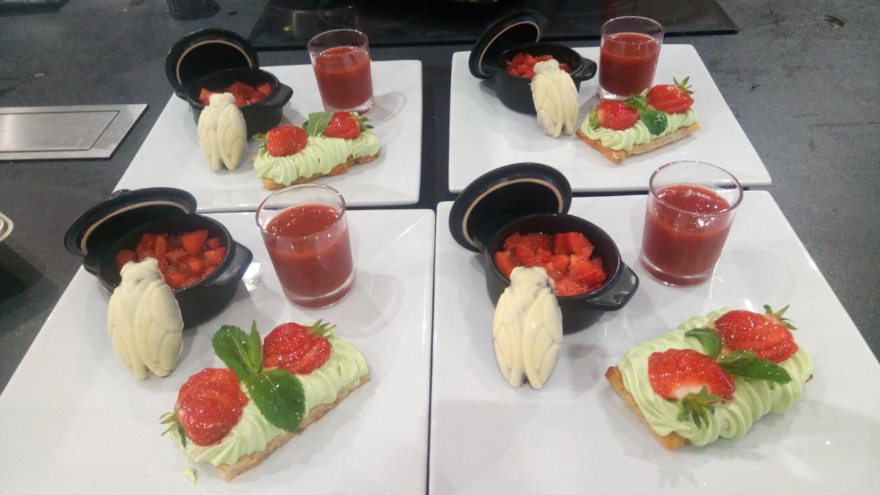 Les Figues Bed and Breakfast Caromb Buitenkant foto
